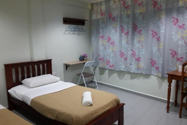 Room 20 of 97
