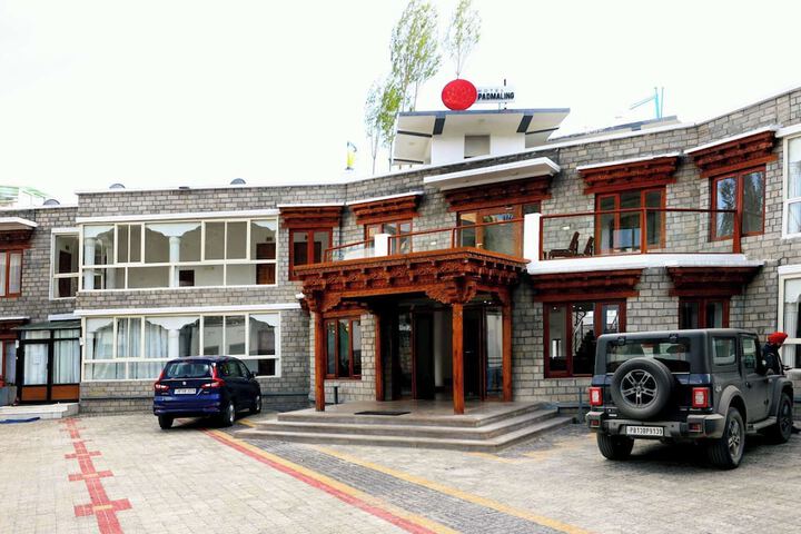 Hotel 32 of 33