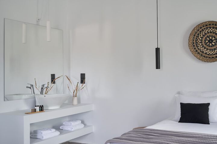 Room 8 of 52