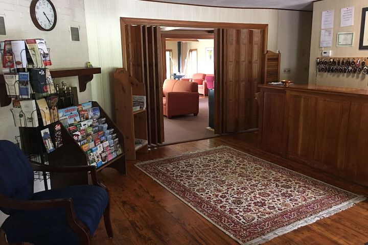 Hotel 2 of 81