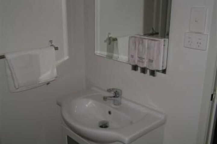Room 2 of 15