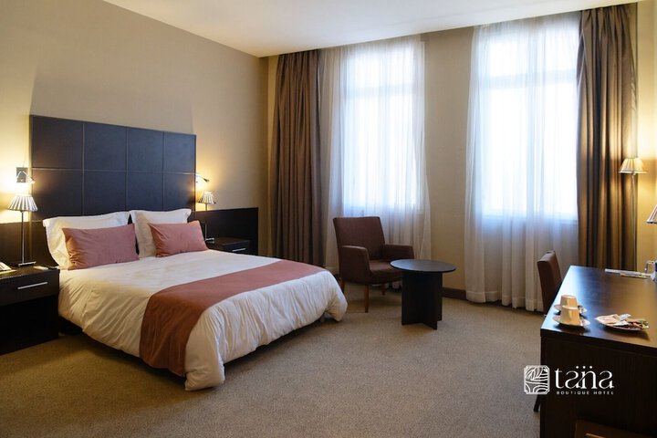 Room 7 of 24
