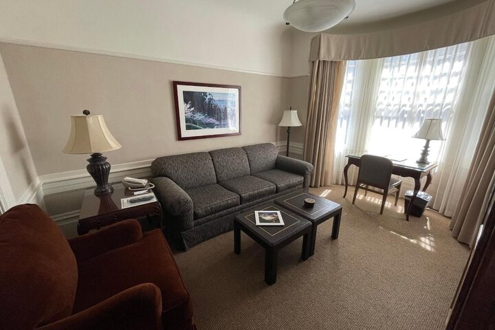 Room 12 of 21