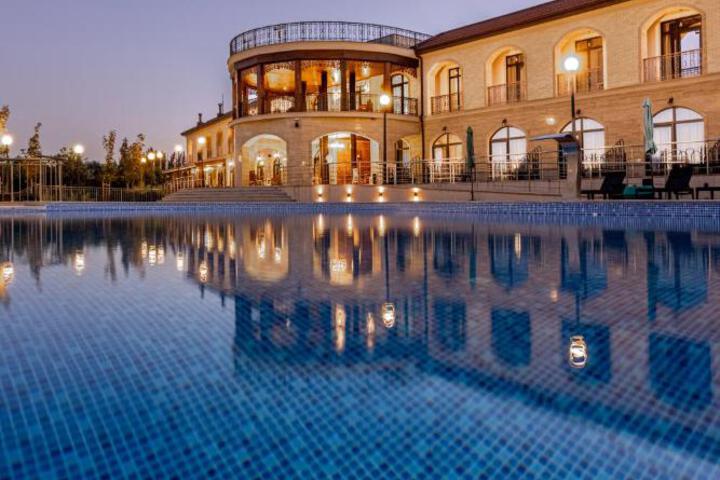 Pool 12 of 23