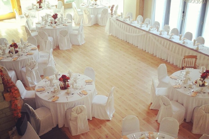 Ballroom/Hall 34 of 48