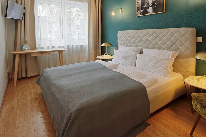 Room 14 of 30