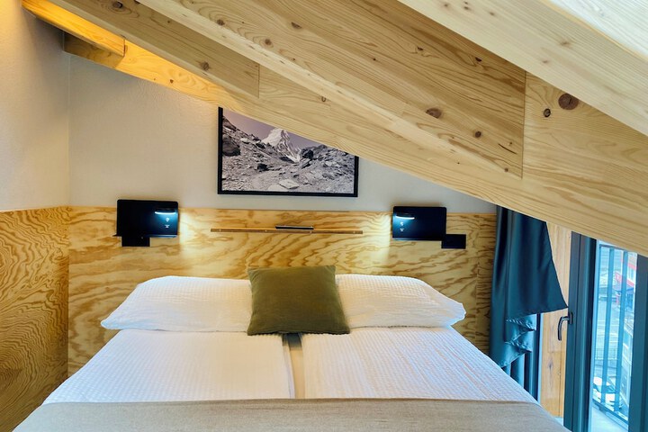 Room 7 of 41