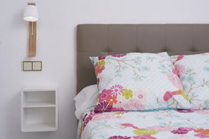 Room 10 of 25