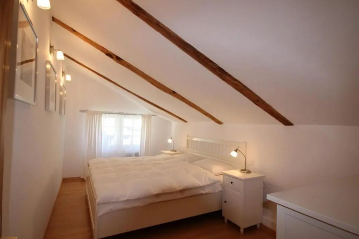 Room 2 of 13