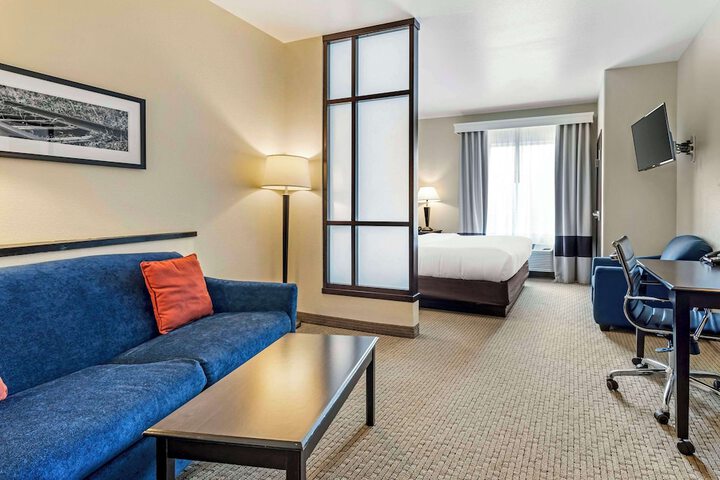 Room 18 of 39