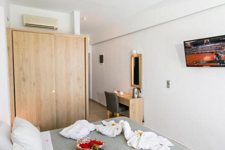Room 25 of 82