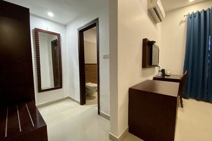 Room 13 of 41
