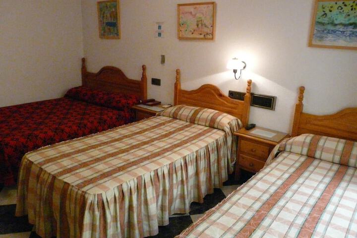 Room 8 of 41