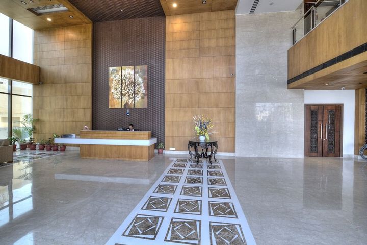 Guest Lobby