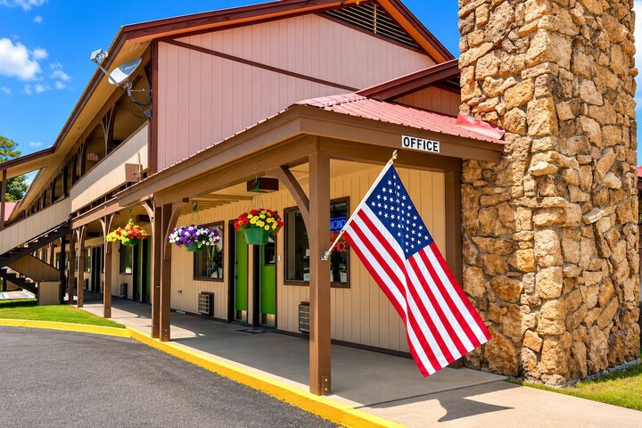 Branding Iron Motel
