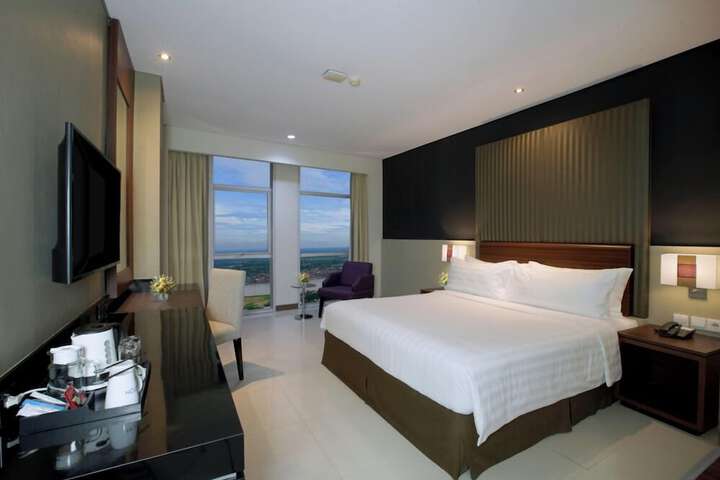 Room 16 of 60