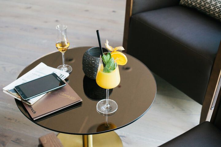 Lounge 59 of 76