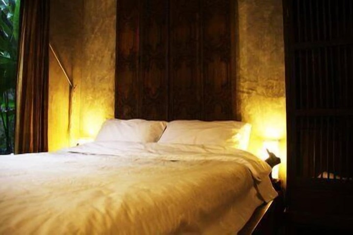 Room 12 of 47