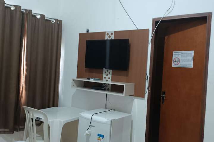 Room 7 of 14