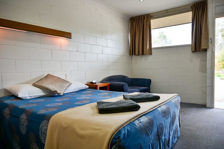 Room 8 of 60