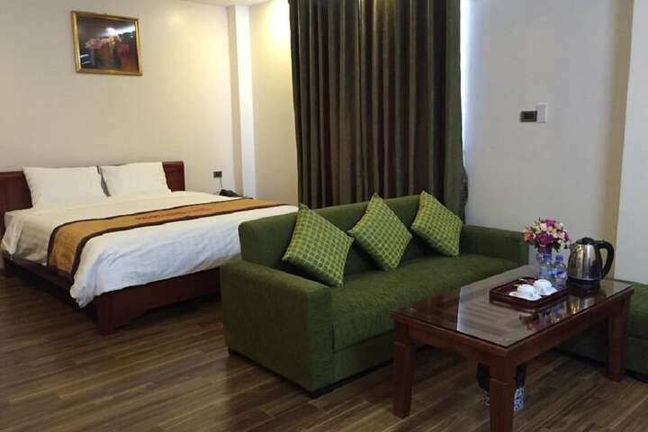 Room 5 of 23