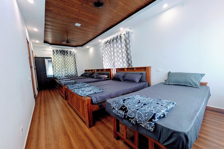 Room 14 of 28