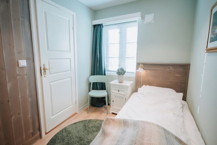Room 30 of 92