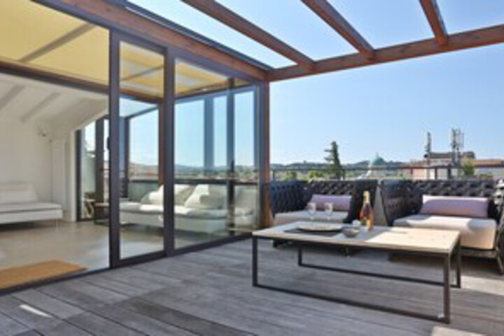 Terrace/Patio 19 of 22