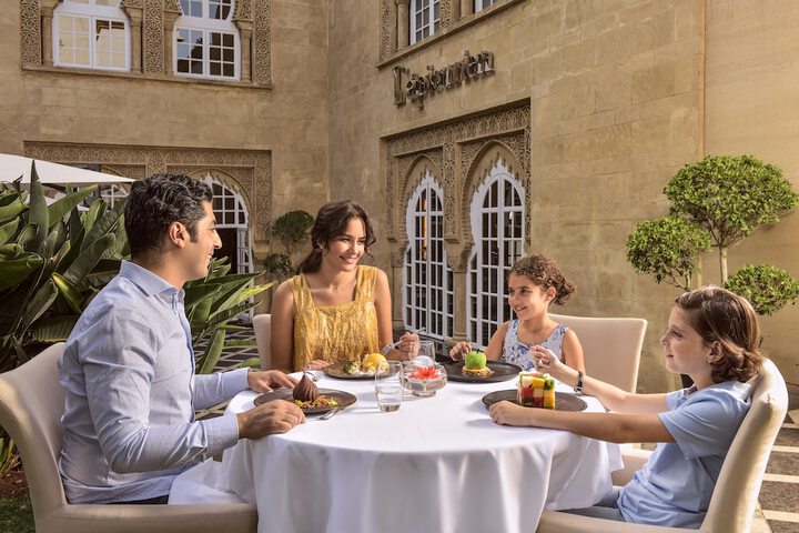 Dining 98 of 132