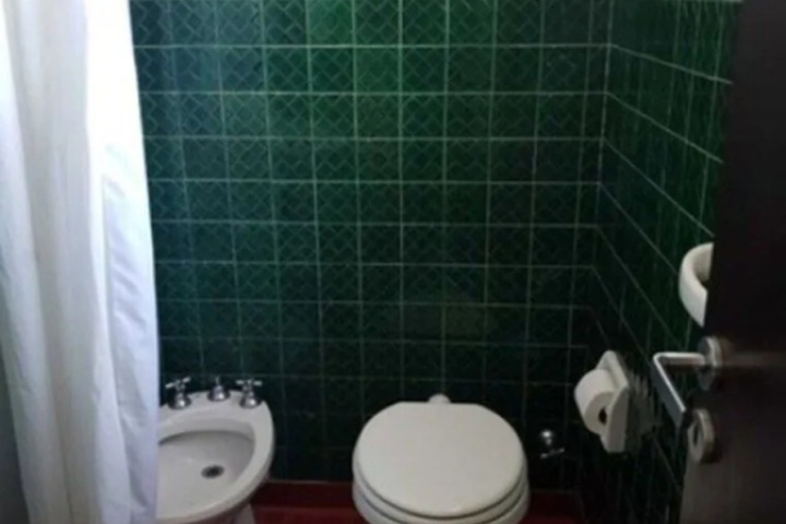 Room 7 of 15