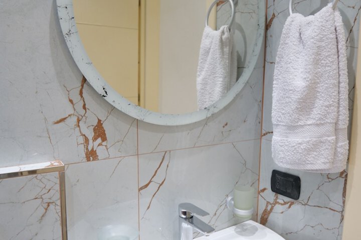 Room 23 of 33