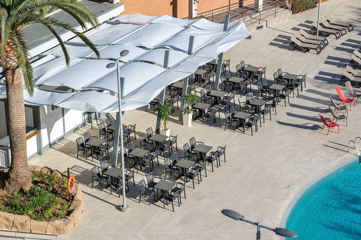 Pools & Facilities