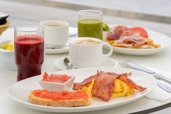 Breakfast buffet