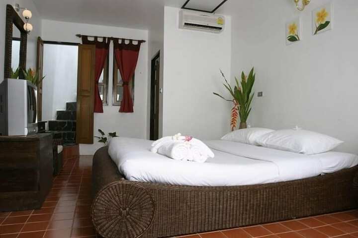 Room 4 of 31