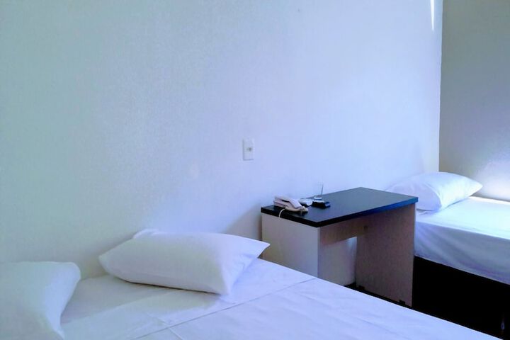 Room 13 of 29