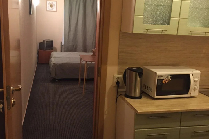 Room 4 of 14