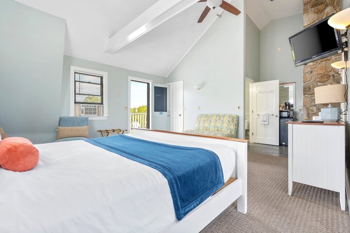 Room 20 of 53