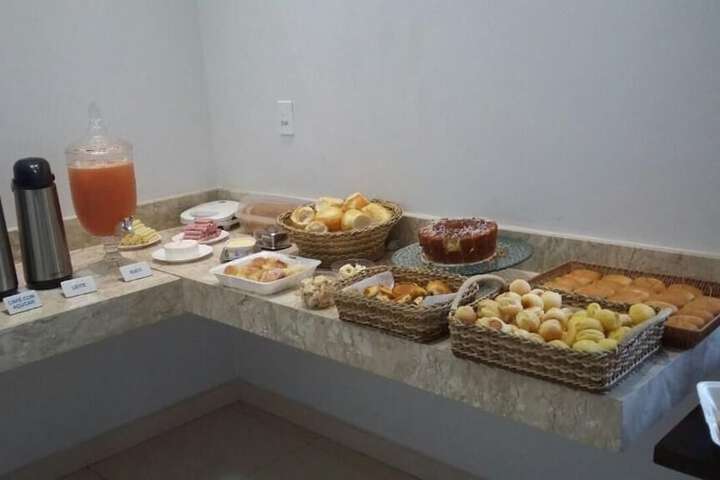 Dining 6 of 16