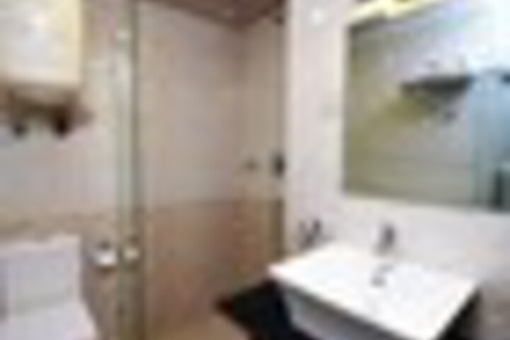 Room 260 of 339