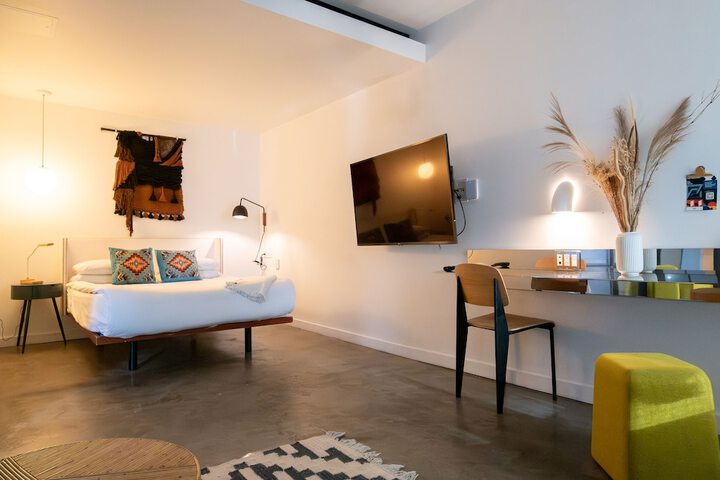 Room 19 of 52