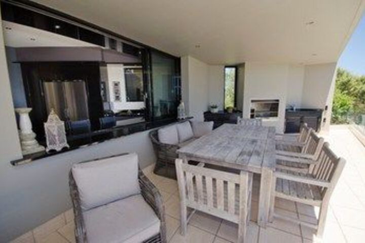 Terrace/Patio 3 of 34