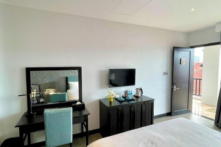Room 22 of 62