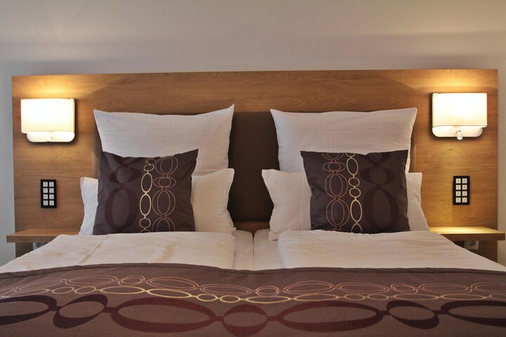 Room 3 of 24