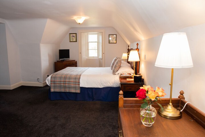 Room 14 of 50