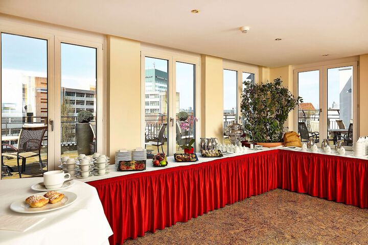 Breakfast/Coffee Service 43 of 62