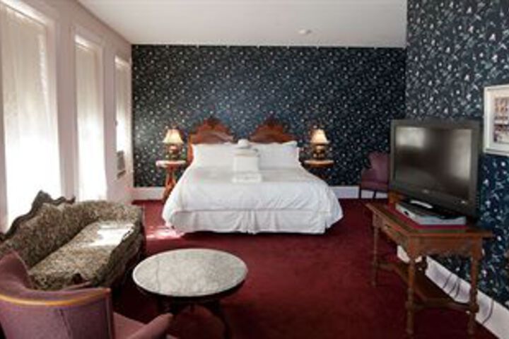 Room 4 of 23