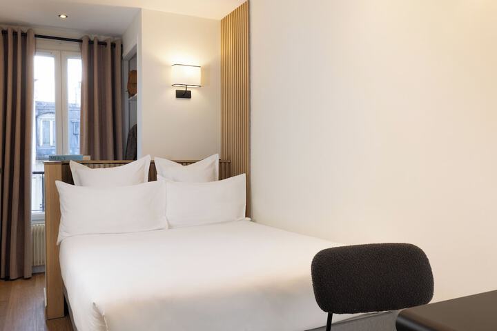 Room 15 of 29