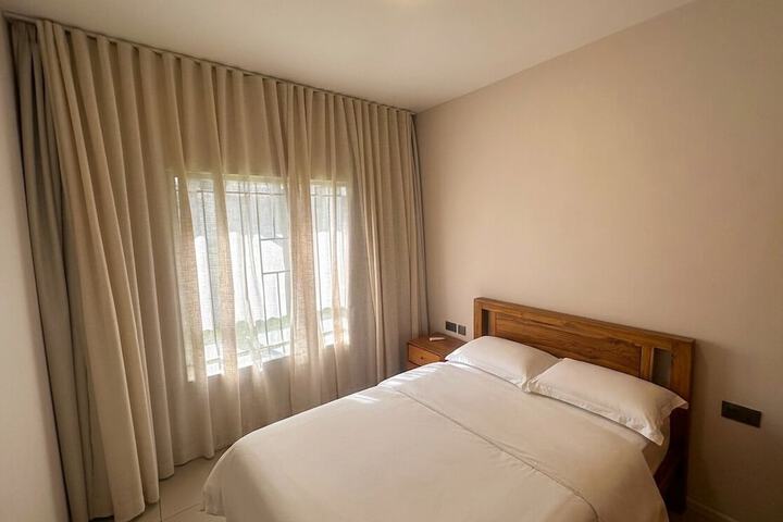 Room 34 of 118