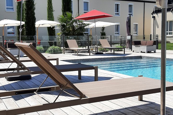 Pool 37 of 54