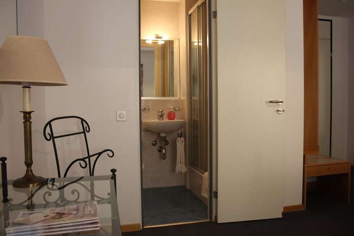 Room 9 of 56